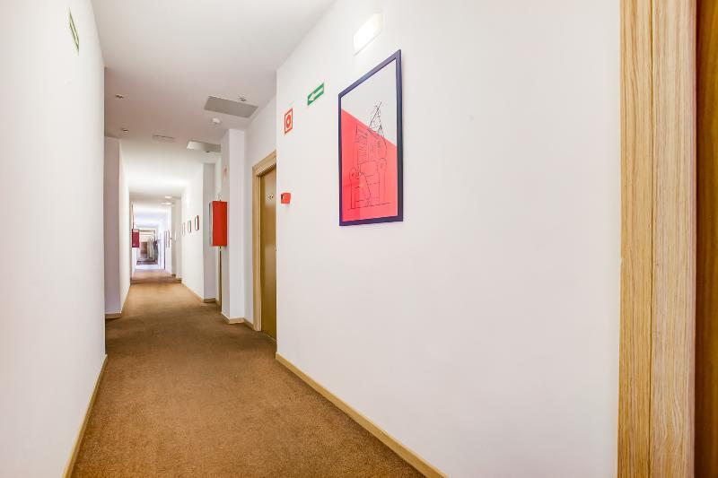Oyo Hotel Parque Empresarial 阿维莱斯 外观 照片