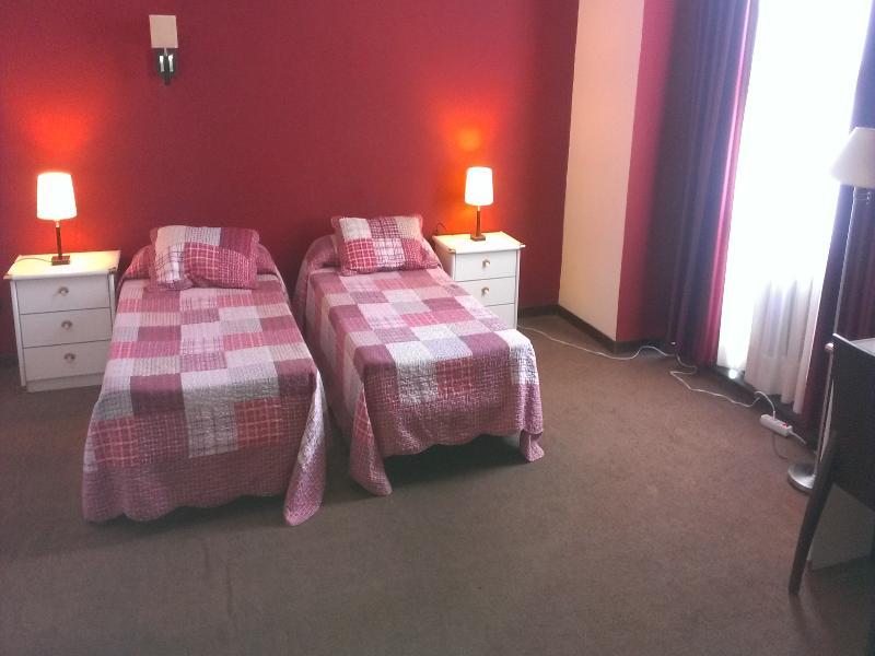 Oyo Hotel Parque Empresarial 阿维莱斯 外观 照片
